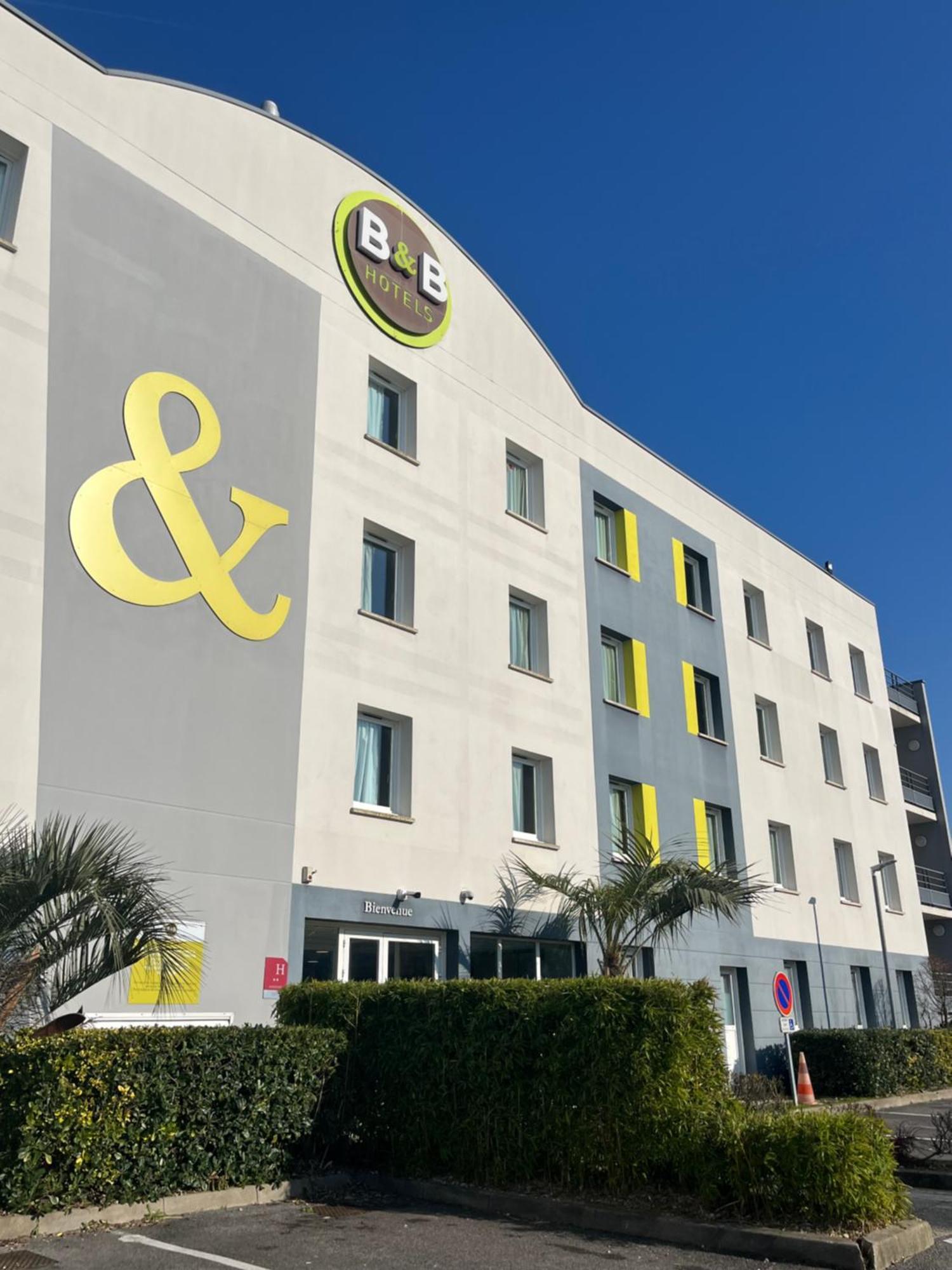 B&B Hotel Creil Chantilly Exterior photo